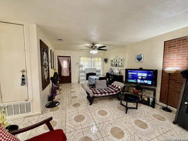 223 Zabra San Antonio, TX 78227
