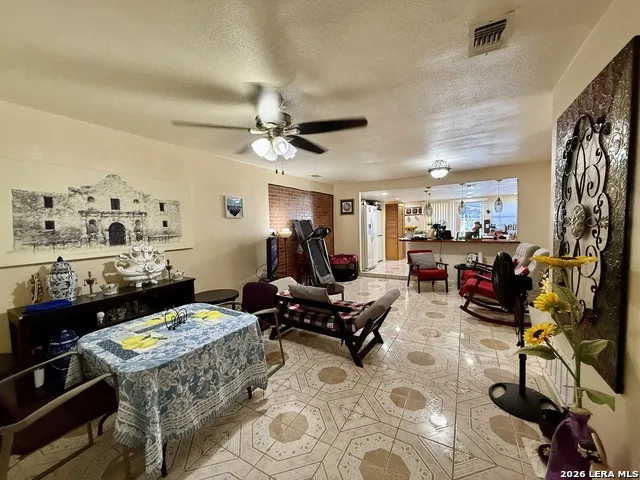 223 Zabra San Antonio, TX 78227