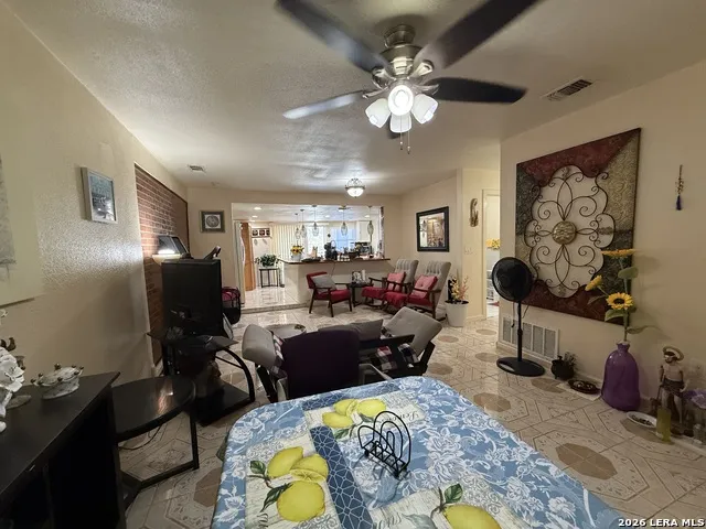 223 Zabra San Antonio, TX 78227