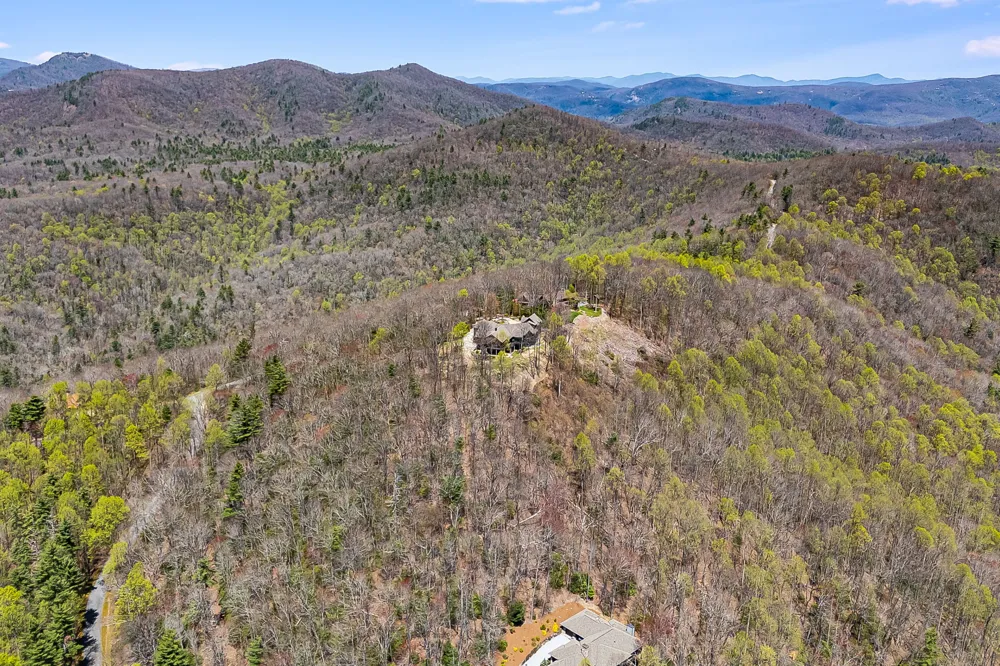 951 Whitewater Ridge Road Sapphire, NC 28774