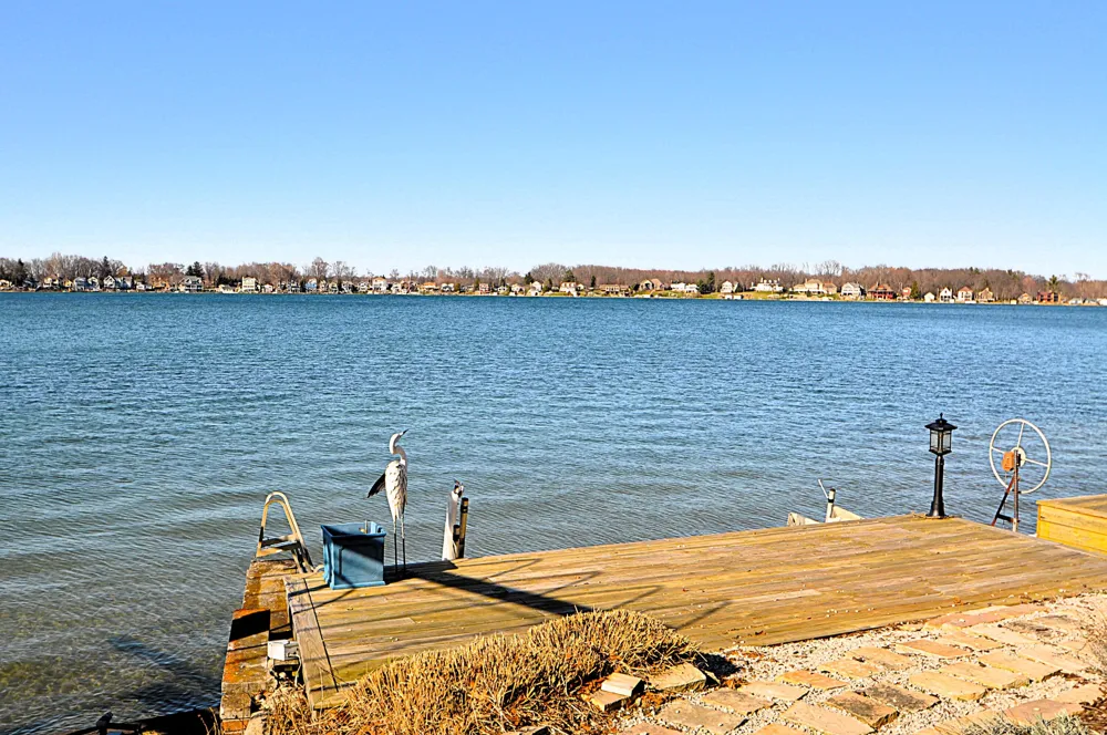 23642 S Shore Drive Edwardsburg, MI 49112