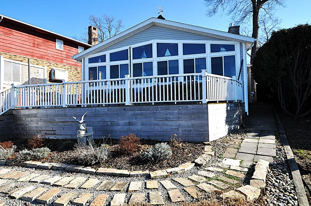 23642 S Shore Drive Edwardsburg, MI 49112