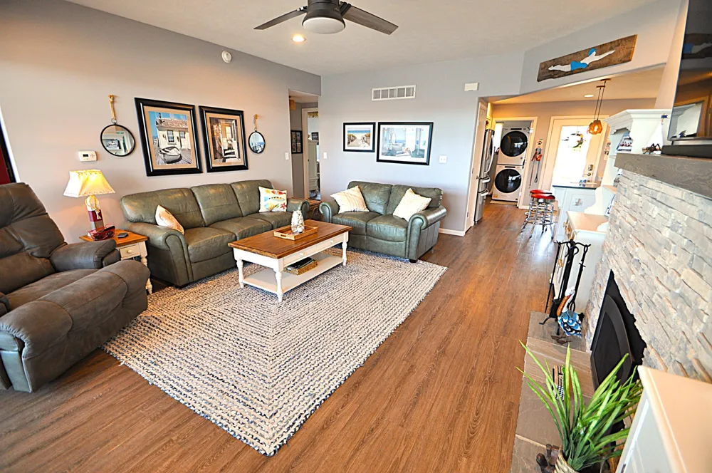 23642 S Shore Drive Edwardsburg, MI 49112