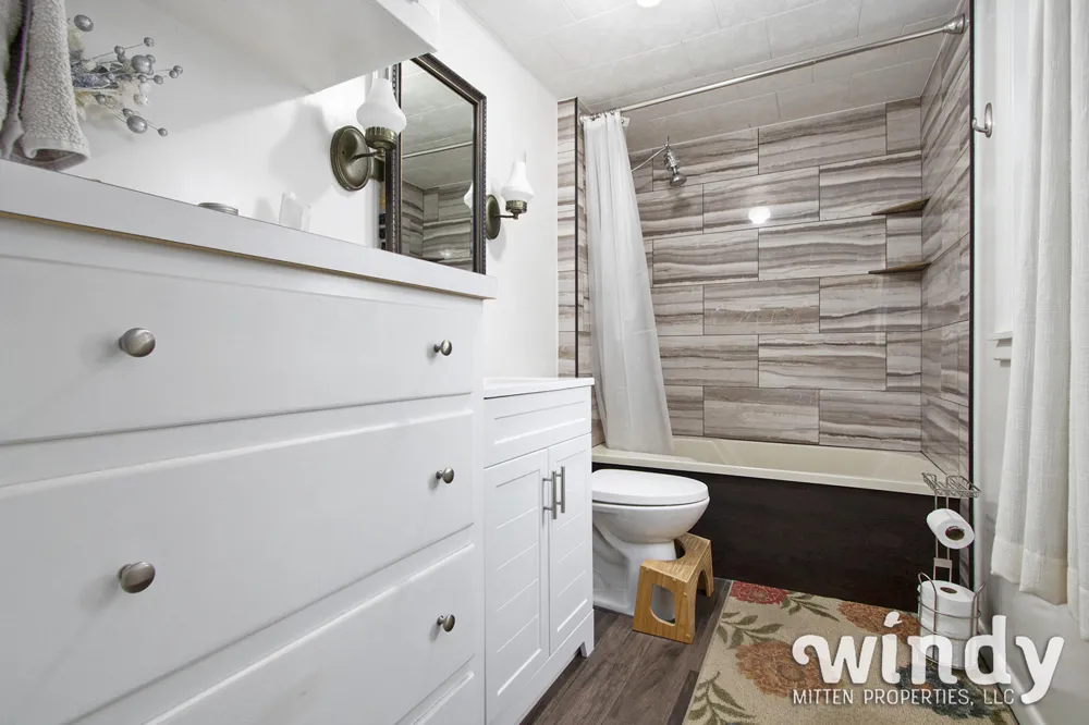 106 Lagrange Street Dowagiac, MI 49047