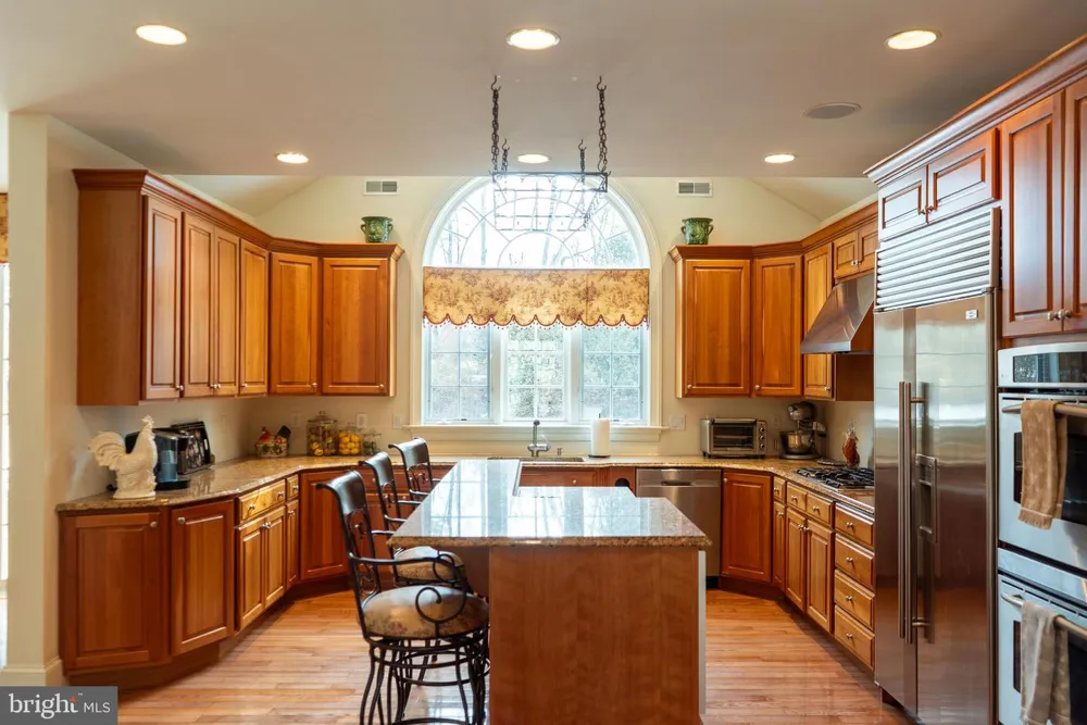 1160 JEFFERSON LANE Huntingdon Valley, PA 19006