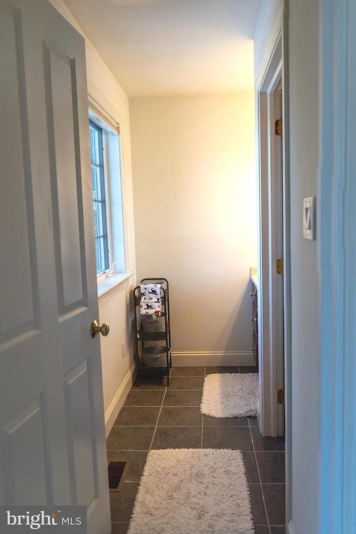1160 JEFFERSON LANE Huntingdon Valley, PA 19006