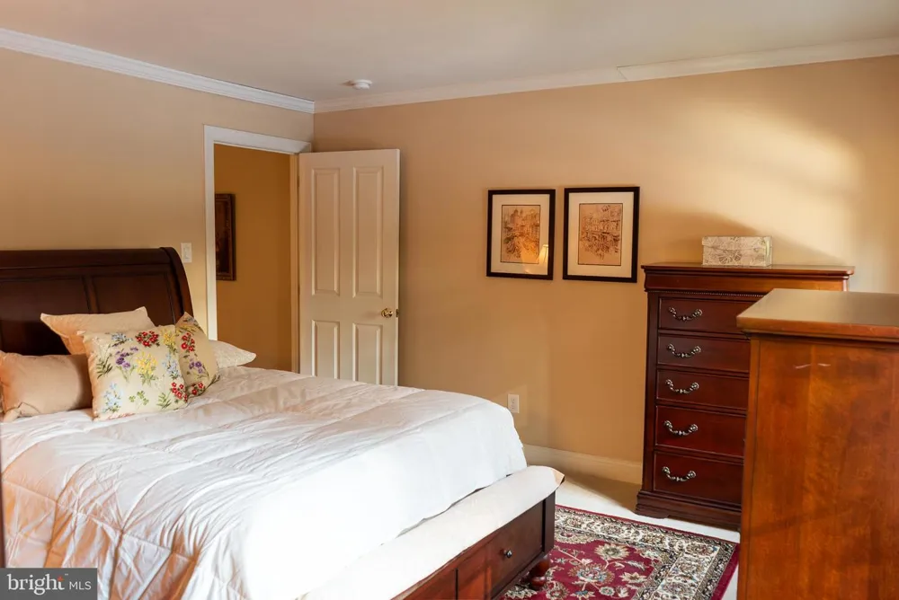 1160 JEFFERSON LANE Huntingdon Valley, PA 19006