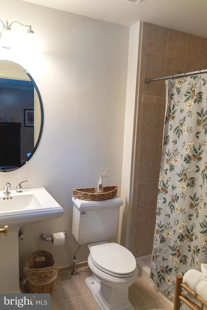 1160 JEFFERSON LANE Huntingdon Valley, PA 19006