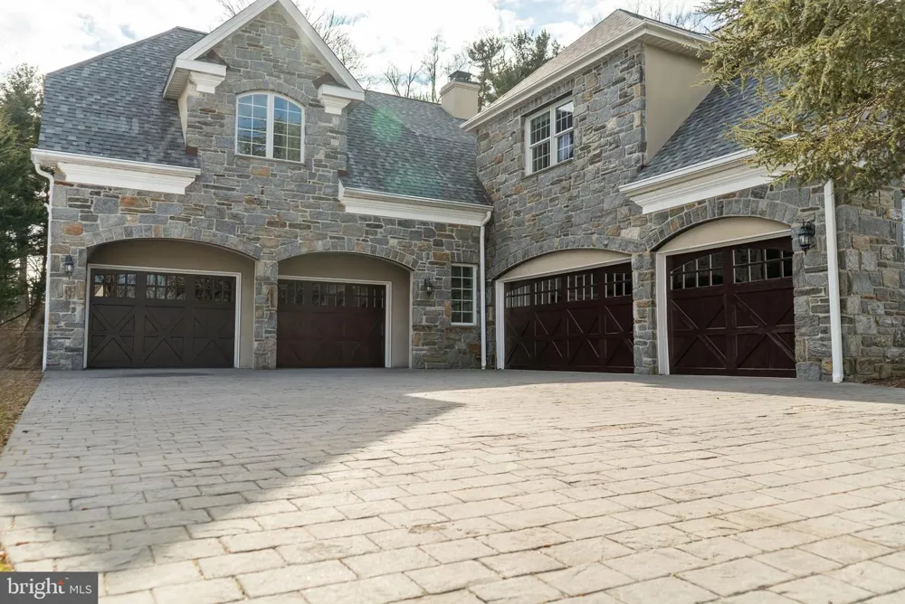 1160 JEFFERSON LANE Huntingdon Valley, PA 19006