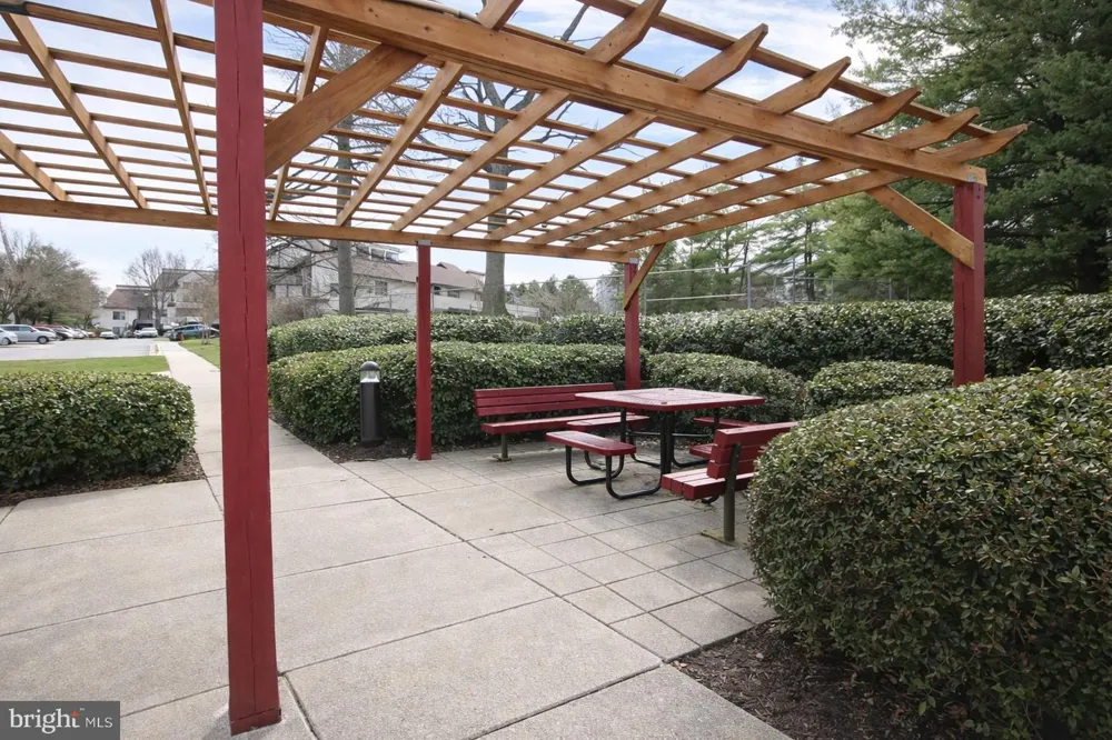 9836 HELLINGLY PLACE #106 Montgomery Village, MD 20886