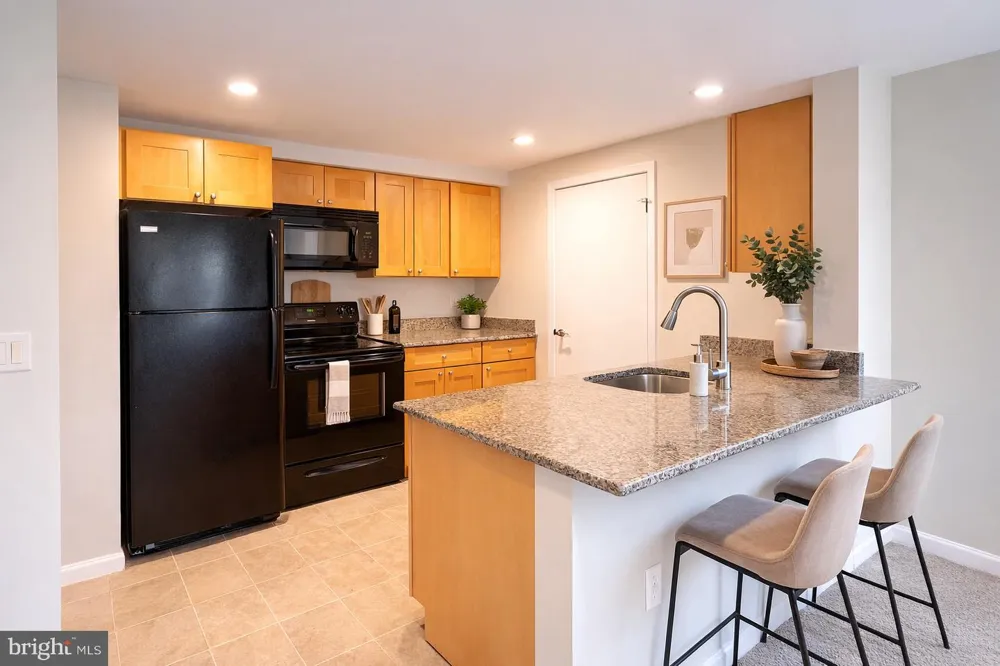 9836 HELLINGLY PLACE #106 Montgomery Village, MD 20886