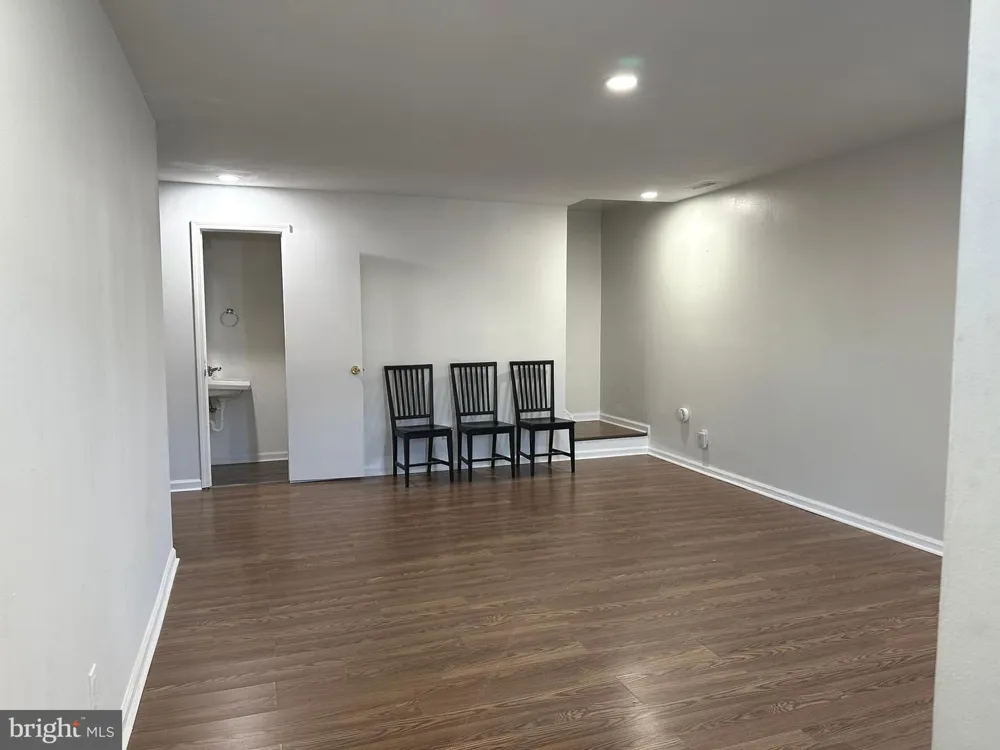 2176 HARBOUR DRIVE Palmyra, NJ 08065