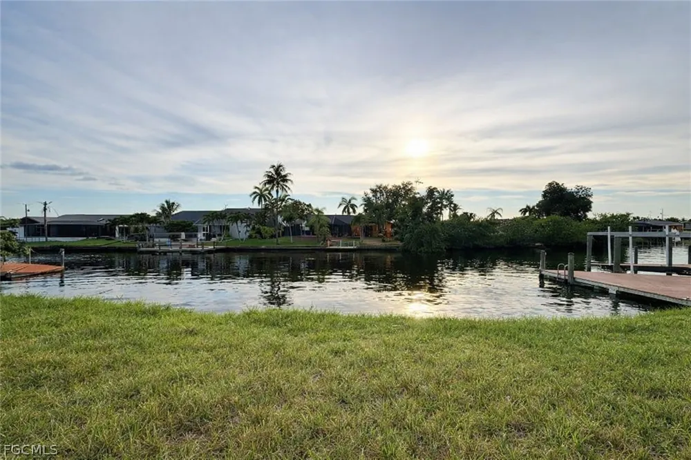 SW 1st Place Cape Coral, FL 33914
