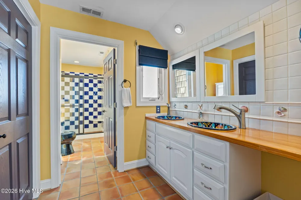 616 Nelson Neck Road Sea Level, NC 28577