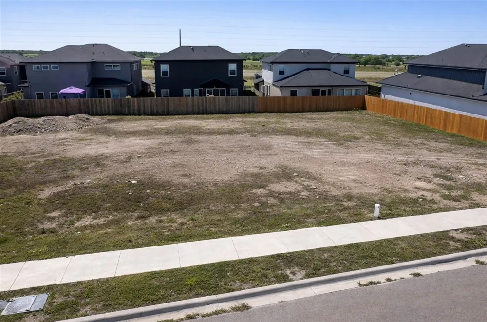 1805 Clapper Rail Drive Portland, TX 78374