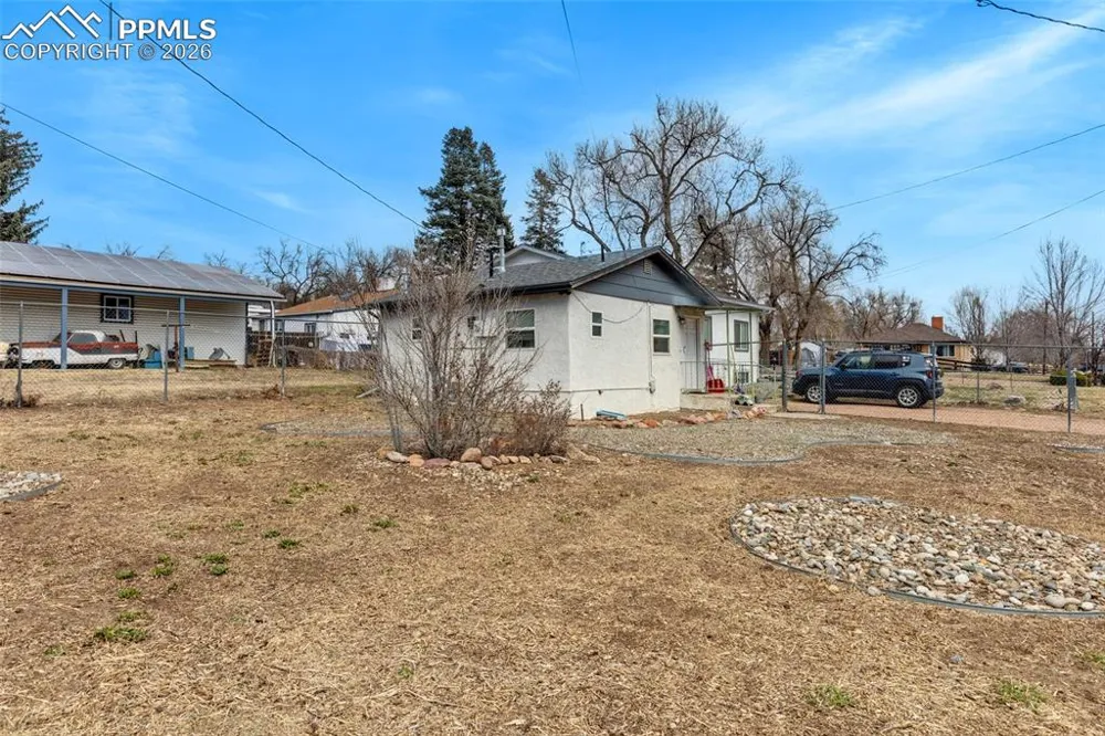 1012 Iowa Avenue Colorado Springs, CO 80909