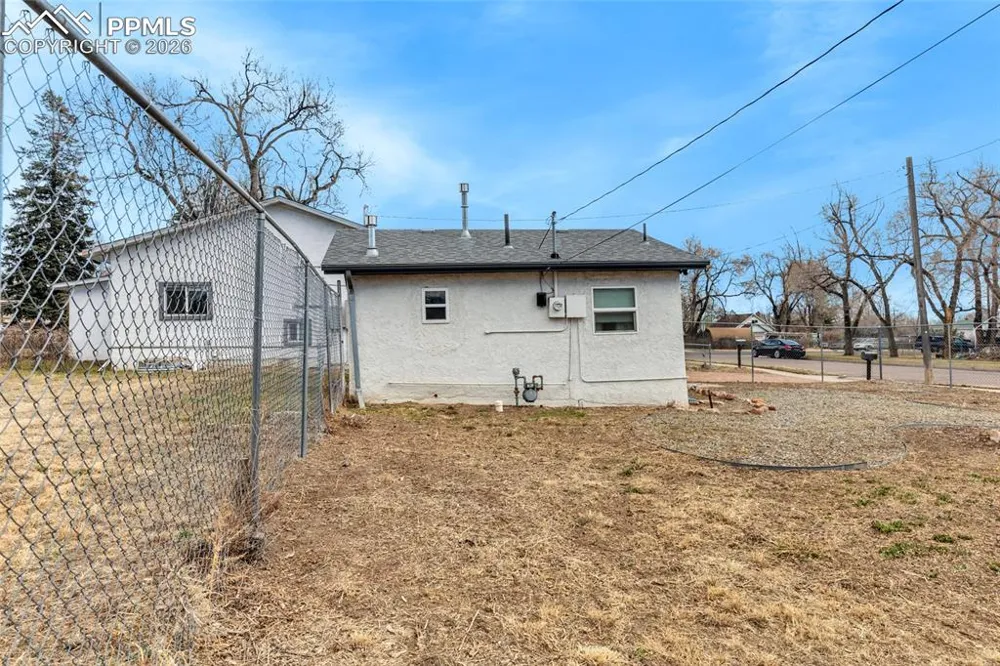 1012 Iowa Avenue Colorado Springs, CO 80909