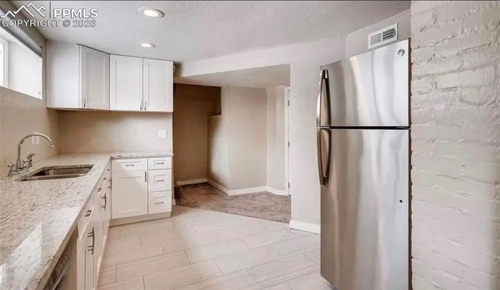 1012 Iowa Avenue Colorado Springs, CO 80909
