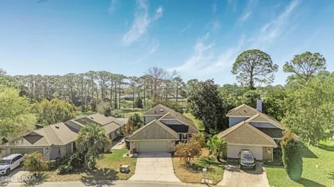255 Braeburn Circle