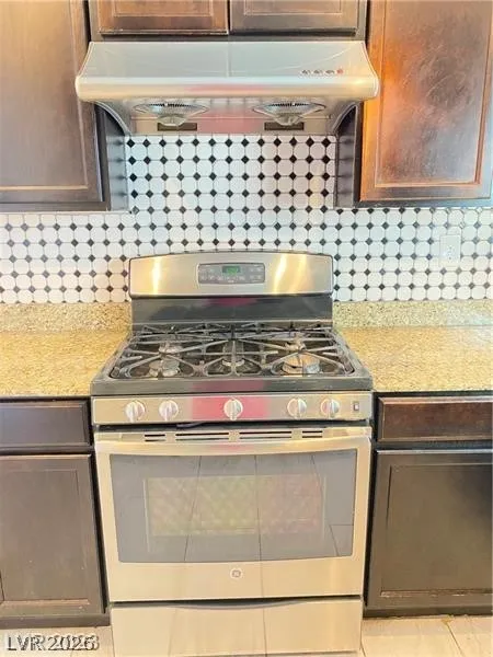 9562 Volk Avenue Las Vegas, NV 89178