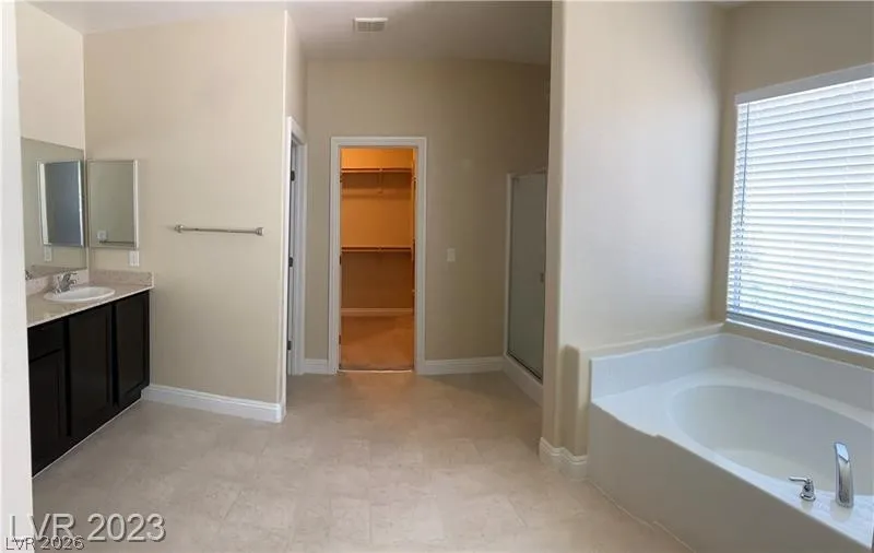 9562 Volk Avenue Las Vegas, NV 89178