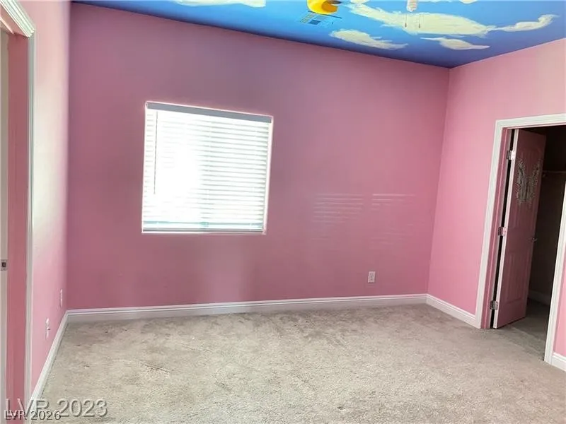 9562 Volk Avenue Las Vegas, NV 89178