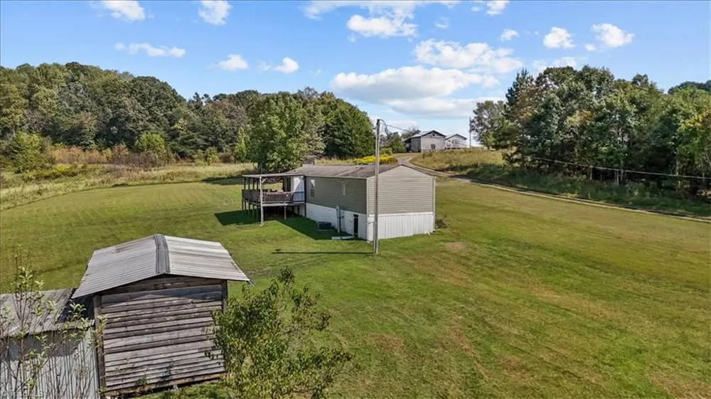 2385 Clacie Lane Liberty, NC 27298