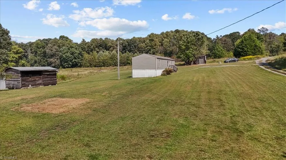 2385 Clacie Lane Liberty, NC 27298