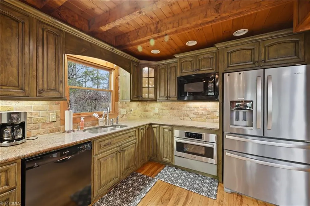 1721 Meadow Road Ferguson, NC 28624