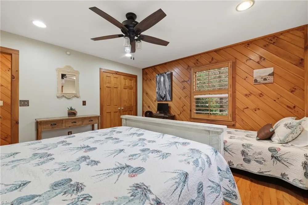 1721 Meadow Road Ferguson, NC 28624