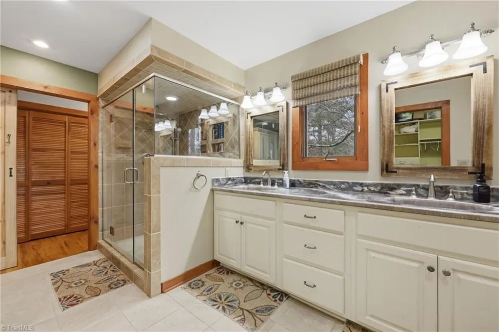 1721 Meadow Road Ferguson, NC 28624