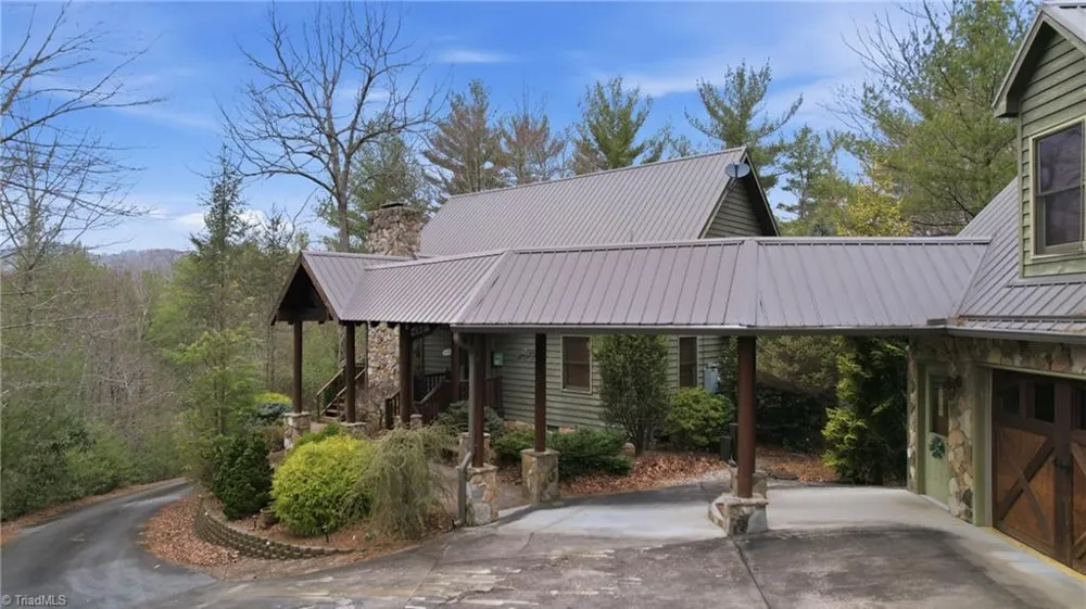 1721 Meadow Road Ferguson, NC 28624