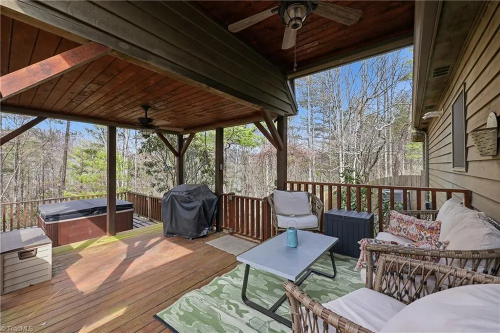 1721 Meadow Road Ferguson, NC 28624