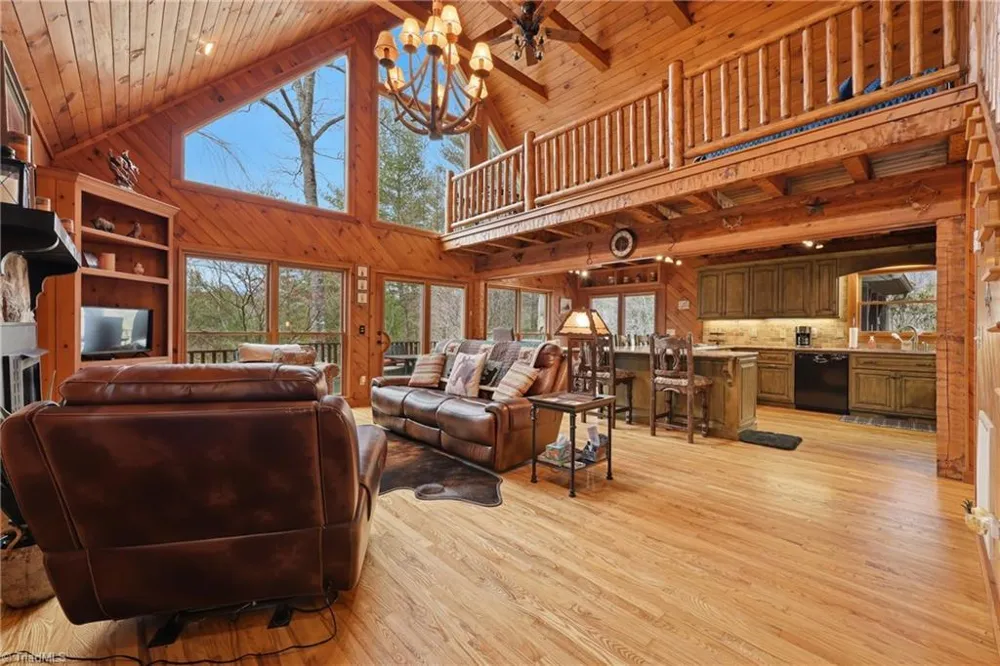 1721 Meadow Road Ferguson, NC 28624