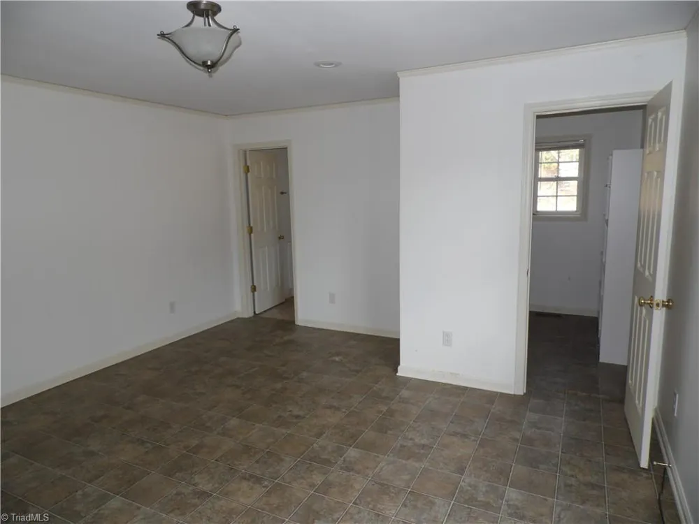 232 Riverview Drive Sparta, NC 28675