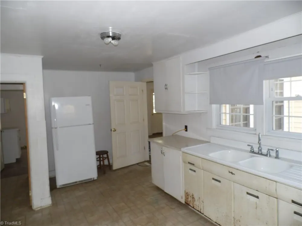 232 Riverview Drive Sparta, NC 28675