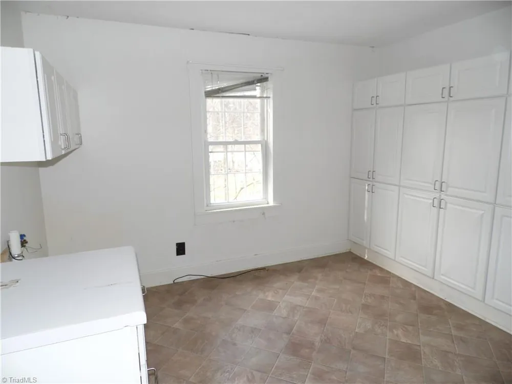 232 Riverview Drive Sparta, NC 28675