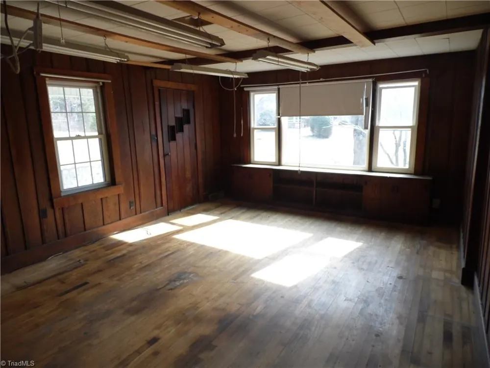232 Riverview Drive Sparta, NC 28675