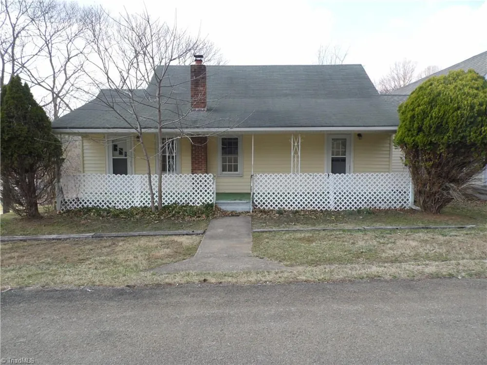 232 Riverview Drive Sparta, NC 28675