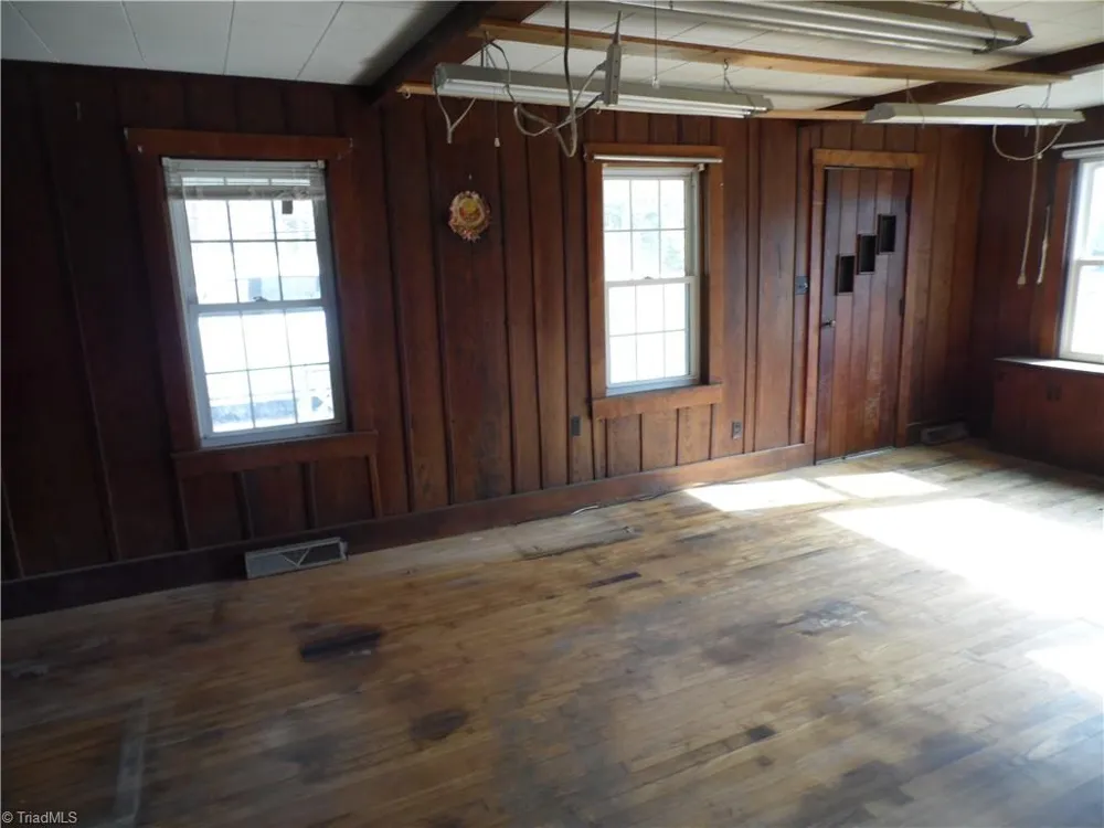 232 Riverview Drive Sparta, NC 28675