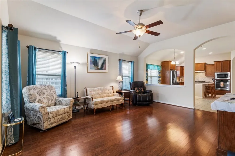 221 Joseph Drive Buda, TX 78610