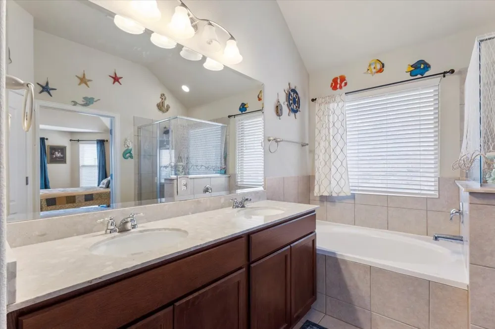 221 Joseph Drive Buda, TX 78610