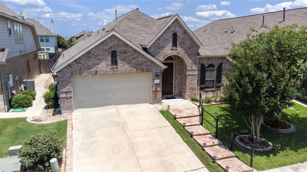 221 Joseph Drive Buda, TX 78610