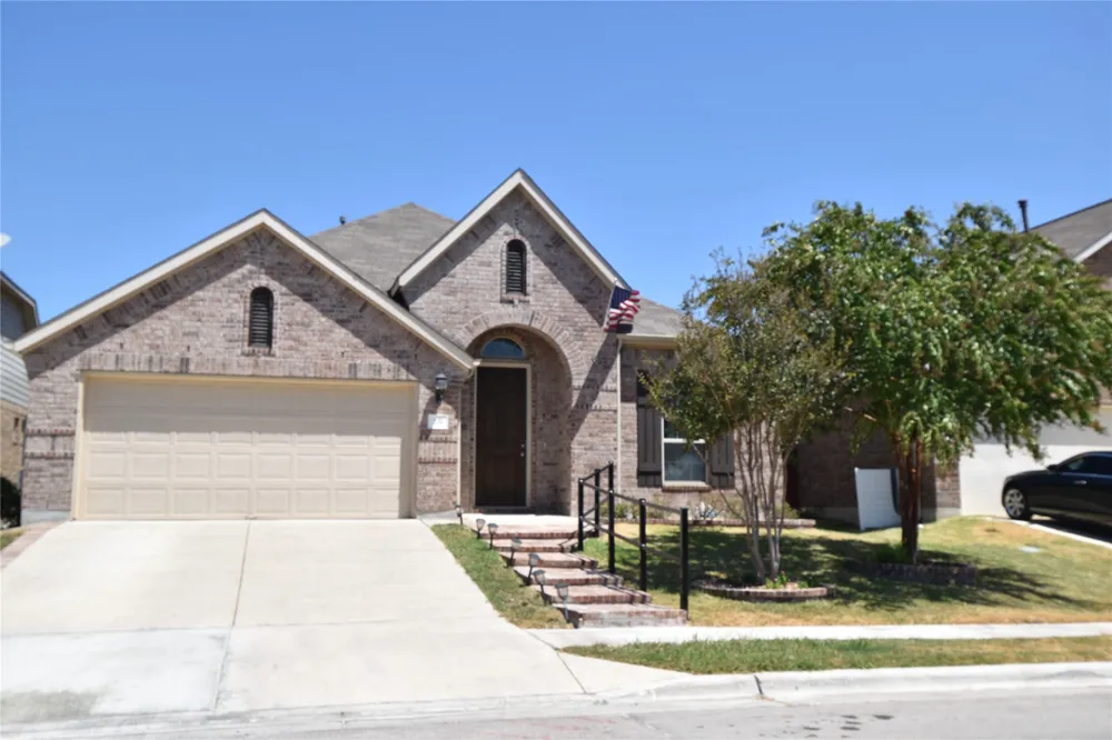 221 Joseph Drive Buda, TX 78610