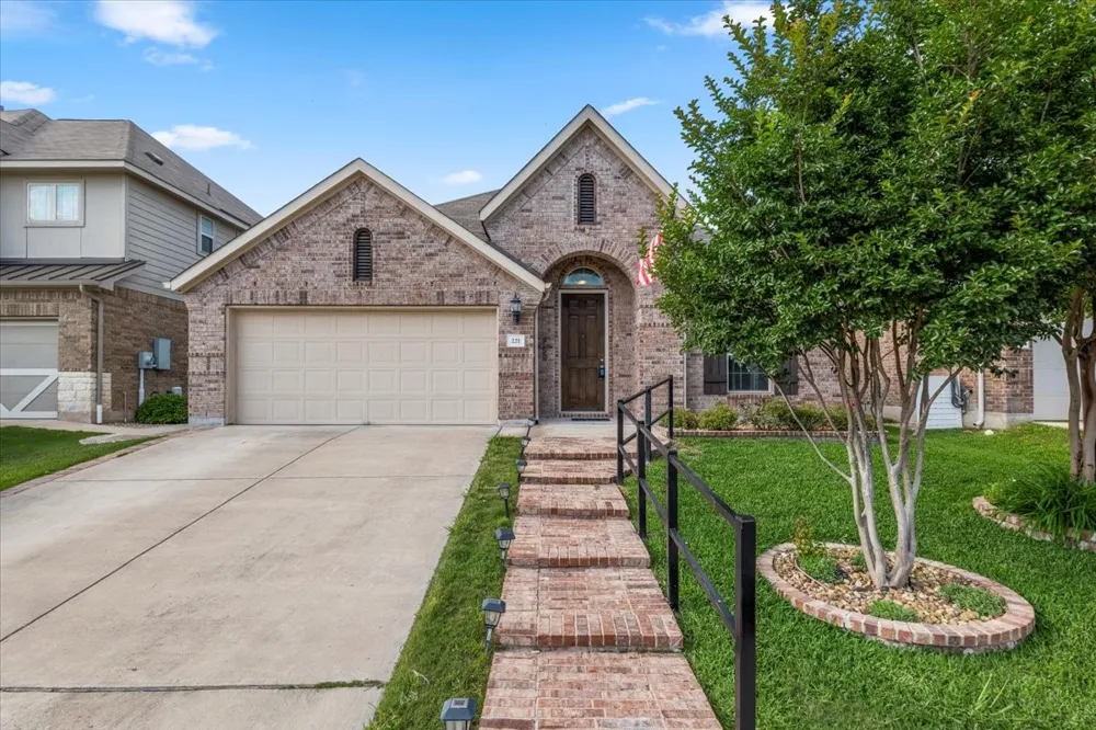 221 Joseph Drive Buda, TX 78610