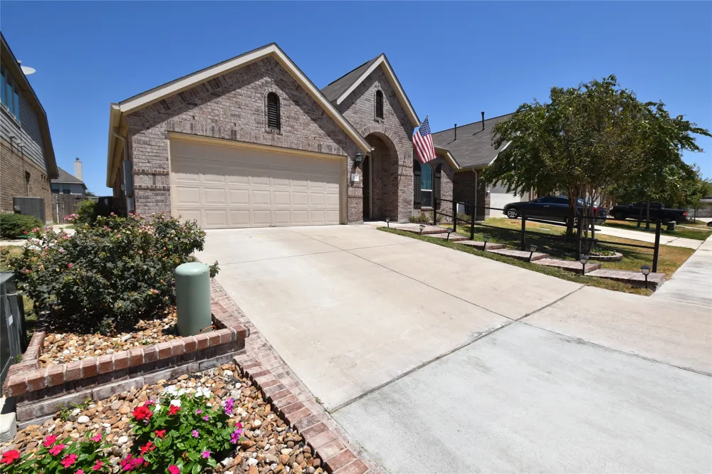 221 Joseph Drive Buda, TX 78610