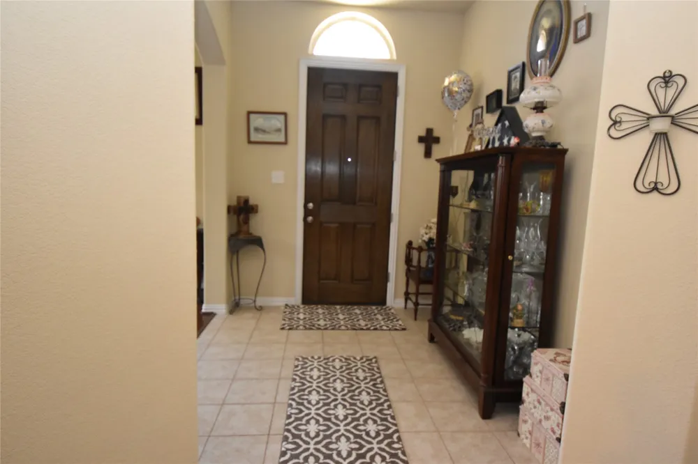 221 Joseph Drive Buda, TX 78610