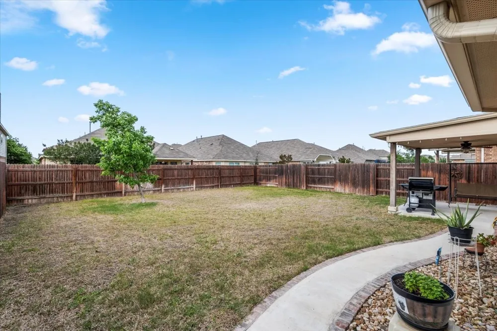 221 Joseph Drive Buda, TX 78610