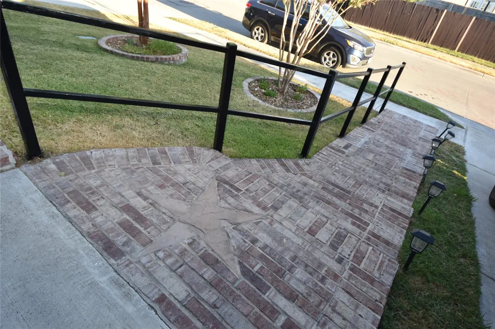 221 Joseph Drive Buda, TX 78610