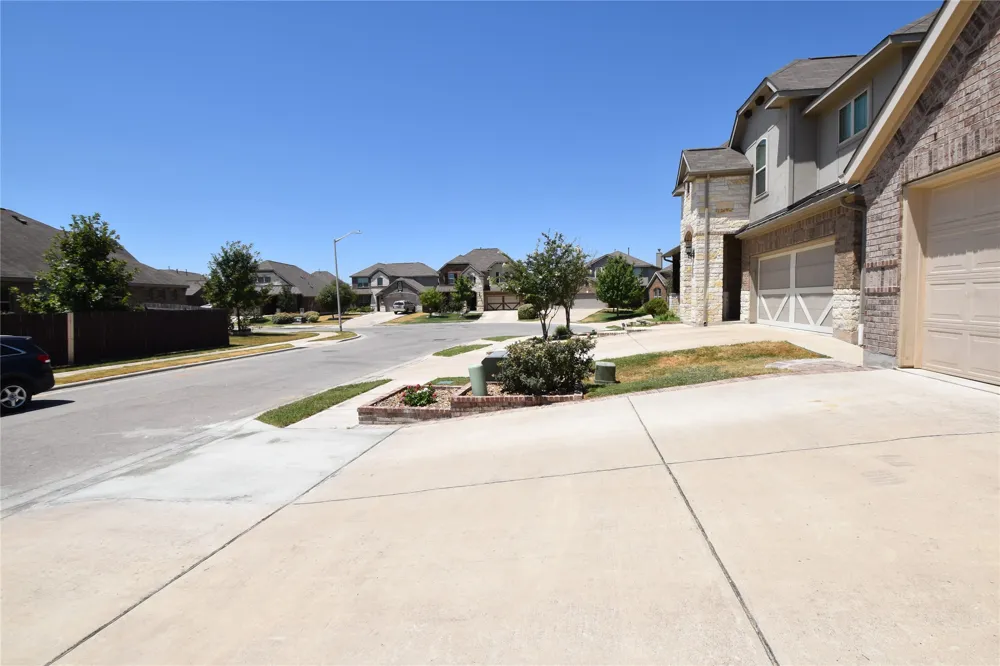 221 Joseph Drive Buda, TX 78610